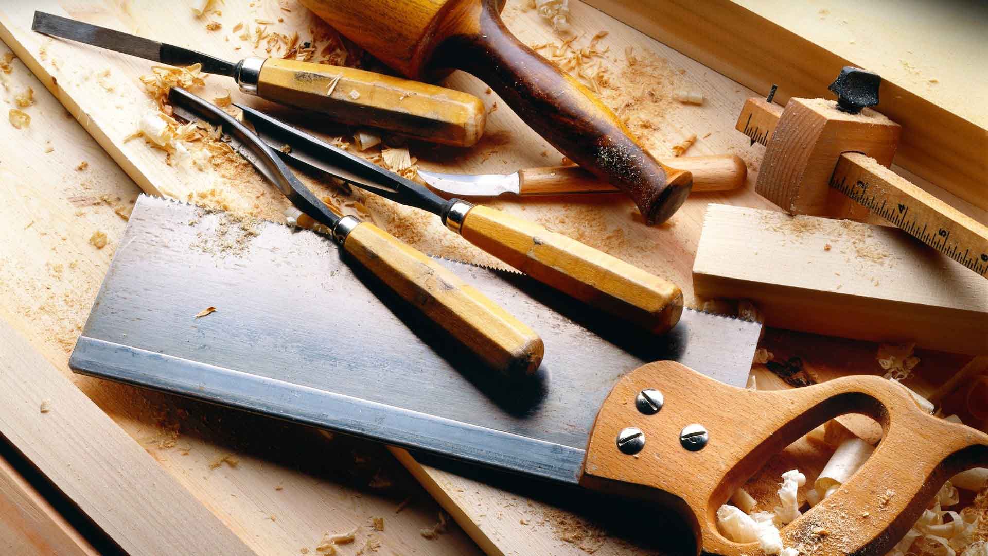 ارائه مشاوره با سال‌ها تجربه